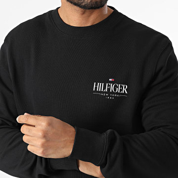 Tommy Hilfiger - Sweat Crewneck Hilfiger Stacked 9376 Noir