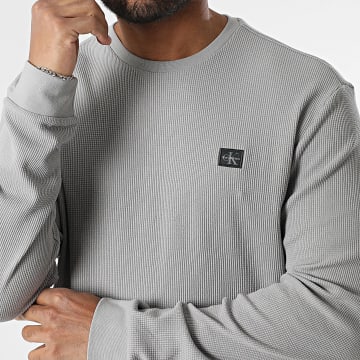 Calvin Klein - Tee Shirt Manches Longues Texturé M217 Gris