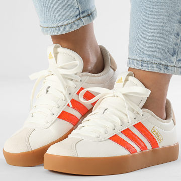 Adidas Sportswear - Baskets Femme VL Court 3.0 JR8662 Core White Impact Orange Gold Metallic