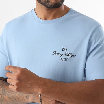 Tommy Hilfiger - Tee Shirt Outline Flag Script 9360 Bleu Clair