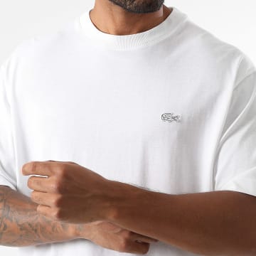 Lacoste - Tee Shirt Oversize Logo Brodé Crocodile Ton Sur Ton Blanc