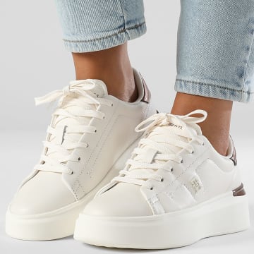 Tommy Hilfiger - Baskets Femme Chic Platform Sneaker Gold 8817 Ancient White
