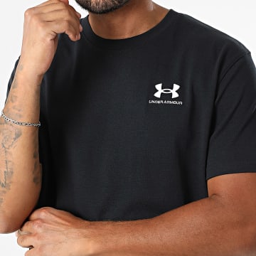 1373997 Under Armour - Tee Shirt Logo Emb Heavyweight 1373997 Noir ...