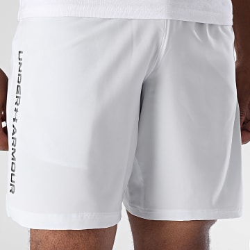 Under Armour - Pantaloncini da jogging UA TechWoven Wordmark 1383356 Bianco