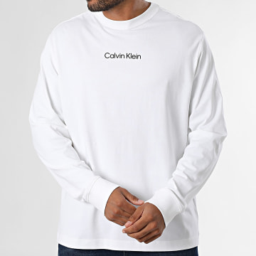 Calvin Klein - Tee Shirt Manches Longues Relaxed Standard Logo 232G Blanc