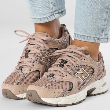 New Balance - Dames 530 U530CRA Flat Taupe Black Cement Sneakers