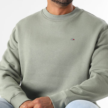 Tommy Jeans - Sweat Crewneck Flag 0741 Vert Kaki