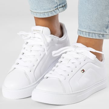 Tommy Hilfiger - Baskets Femme Icon Court Sneaker 8815 White