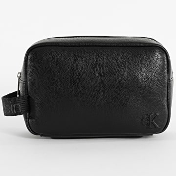Calvin Klein - Cargo Dopp Kit Borsa da toilette 090G Nero