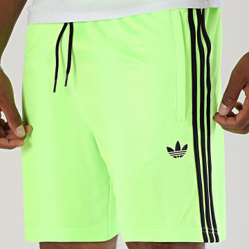 Adidas Originals - Short Jogging A Bandes Jacquard JW5928 Vert Fluo