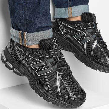 New Balance - Sneaker 1906R M1906RCH Black Grey x SUPERLACED