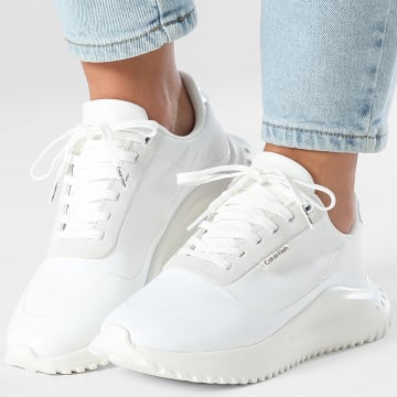 Calvin Klein - Sneakers voor Vrouwen Eva Runner Lace Up Mat Mix 2016 Helder Wit Marshmellow Zilver