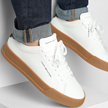 Tommy Hilfiger - Baskets Court Leather Detail Essential 5367 Ecru Arctic Spruce