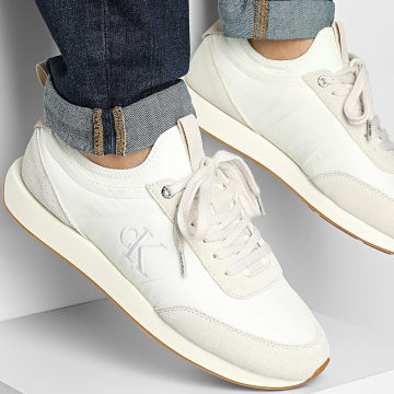 Calvin Klein - Sneakers Retro Runner Sock Laceup Mix Mat 1414 Marshmallow Eierschaal