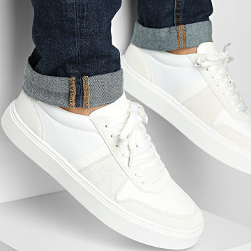 Calvin Klein - Baskets Classic Cups Lace Mix Embroidery 1395 Triple Bright White