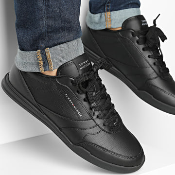 Tommy Hilfiger - Baskets Lopro Cup Leather 5677 Black