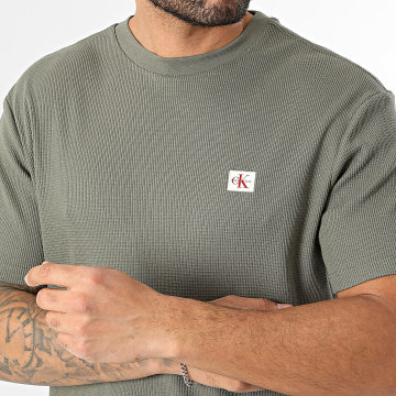 Calvin Klein - Tee Shirt Waffle 008G Vert Kaki