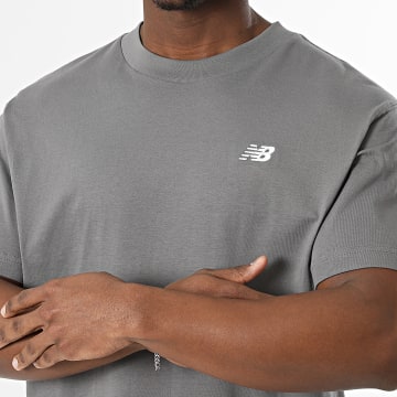 New Balance - T-Shirt Oversize Sport Essentials MT41509 Cinza Antracite