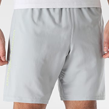 Under Armour - Short Jogging UA TechWoven Wordmark 1383356 Gris Vert