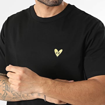 Luxury Lovers - Camiseta Oversize Gold Heart Bordado Negro