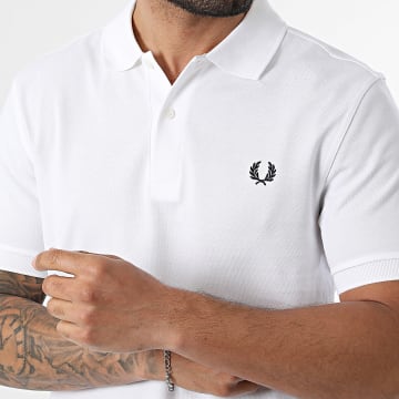 Fred Perry - Polo Manches Courtes The Fred Perry M6000 Beige Clair Noir