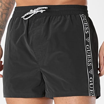 Guess - Pantalón Corto De Baño Con Bandas F6GT00-WN162 Negro