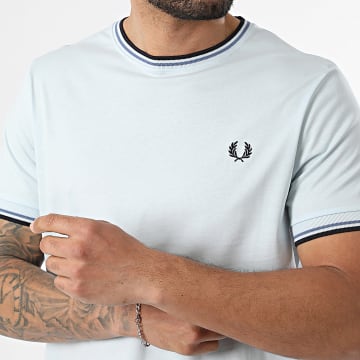 Fred Perry - Camiseta Twin Tipped M1588V Azul Claro