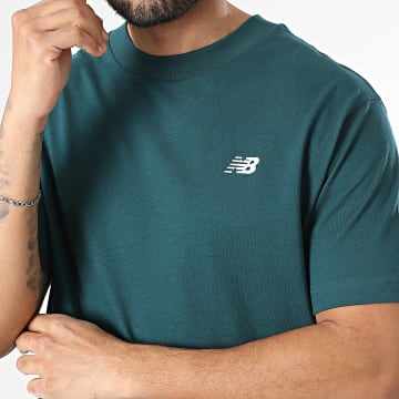 New Balance - T-Shirt Oversize Essentials Desportivo MT41509 Verde Garrafa