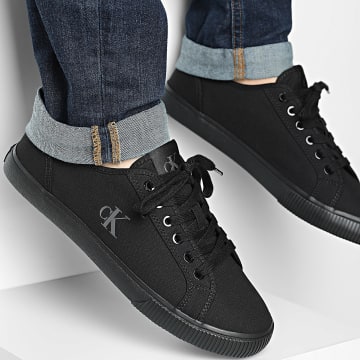 Calvin Klein - Sapatilhas Essential Vulc Low MG Canvas 1209 Preto Triplo