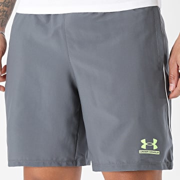 Under Armour - Pantalón corto de chándal Tech Sport 6014639 Gris Antracita