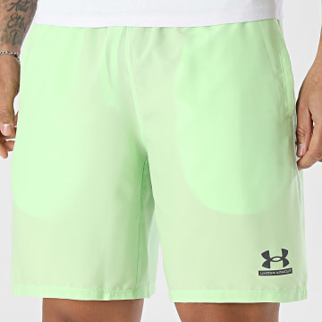 Under Armour - Pantalón corto de chándal Tech Sport 6014639 verde claro