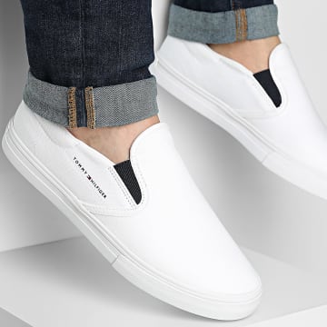 Tommy Hilfiger - Chaussures Vulc Core Slip On 5689 White