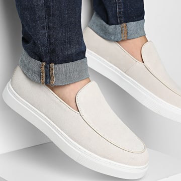 Classic Series - Mocasines 585 Beige