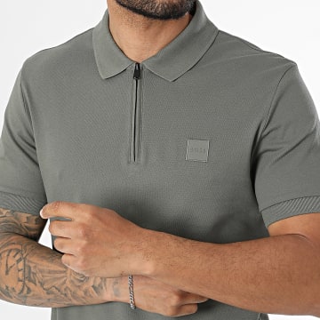 BOSS - Polo Kurzarm Passerzip 50537507 Khaki Grün