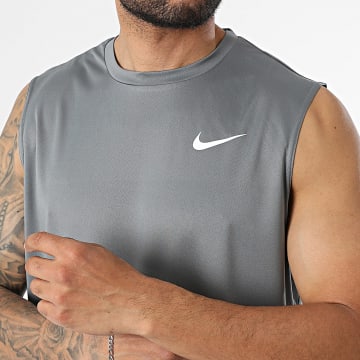 Nike - Singlet Nessa 585 Grijs
