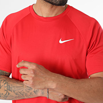 Nike - T-Shirt Nessa 586 Rood