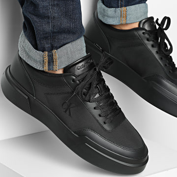 Calvin Klein - Sapatilhas Chunky Cups Laceup Oxf Mix Mat 2326 Triple Preto