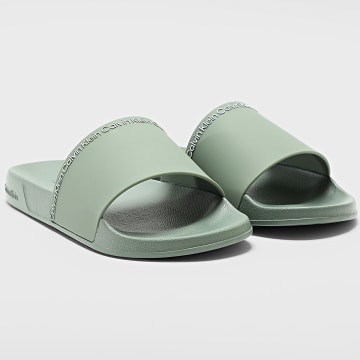 Calvin Klein - Chinelos Essential Slide Institutional 2108 Sea Spray Branco Brilhante
