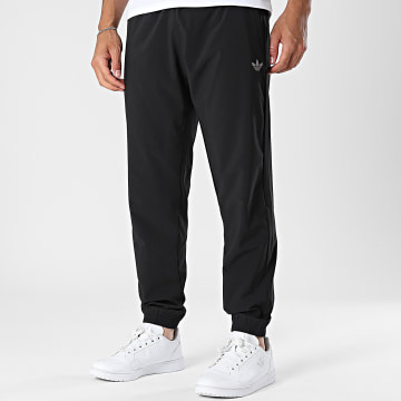 Adidas Originals - Pantalone Jogging Tech Trefoil Essentials KH3024 Nero