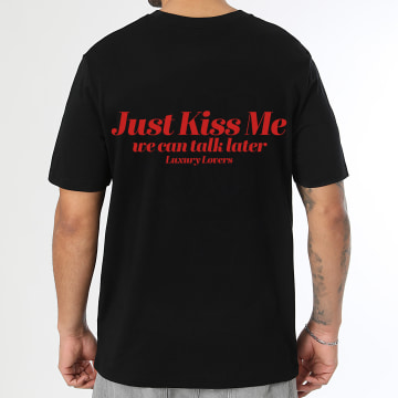 Luxury Lovers - T-Shirt Oversize Kiss Me Red Zwart
