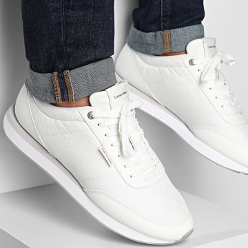 Calvin Klein - Zapatillas Retro Runner 2213 Blanco Brillante Granito Gris