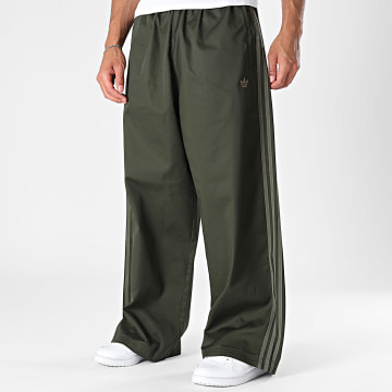 Adidas Originals - Pantalone Jogger A Bande Baggy Fit Twill KR1386 Verde Kaki