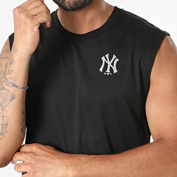 New Era - T-Shirt Sem Mangas MLB Core Plus NY New York Yankees 60856187 Preto