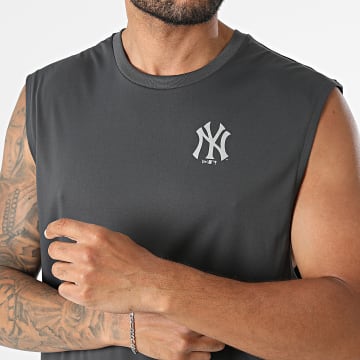 New Era - T-Shirt Sem Mangas MLB Core Plus NY New York Yankees 60856221 Cinza Antracite