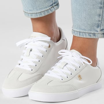 Tommy Hilfiger - Zapatillas Mujer Chic Low Vulc 9391 Crudo