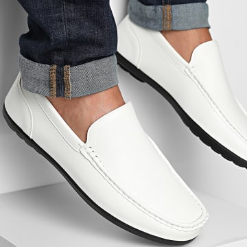 Classic Series - Moccasins 573 White