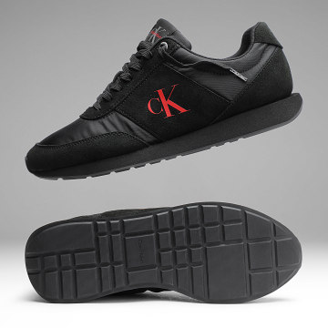 Calvin Klein - Zapatilla Retro Runner Band Leather Suede 2212 Triple Black Adrenaline Rush