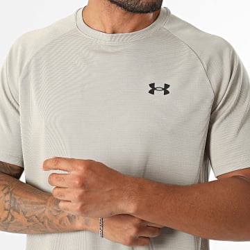 Under Armour - T-Shirts Tech Textured 1382796 Dark Beige