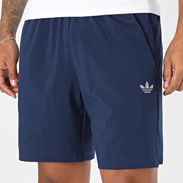 Adidas Originals - Pantalón corto de chándal Tech Essential Woven KY1665 Azul Marino