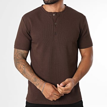 Frilivin - Camiseta Cuello Abotonado 382 Marrón